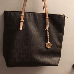 Michael Kors tote style purse